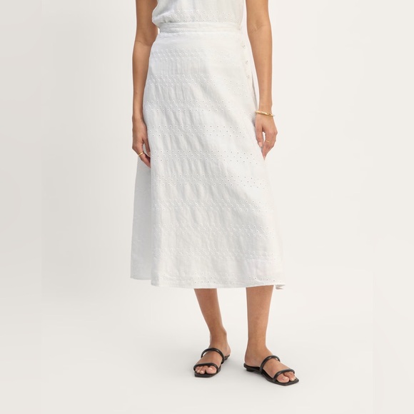NWT Everlane Linen Eyelet Midi Skirt in White Eyelet, Size 8 - Picture 2 of 7